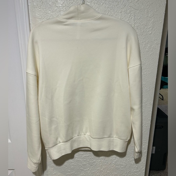 NWT Fabletics women’s size xs off white sweatshirt with side pockets. - Picture 2 of 5